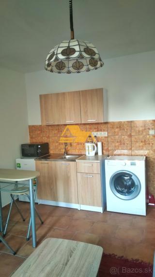 Prenajmem garsónku s balkónom v Nových Zámkoch