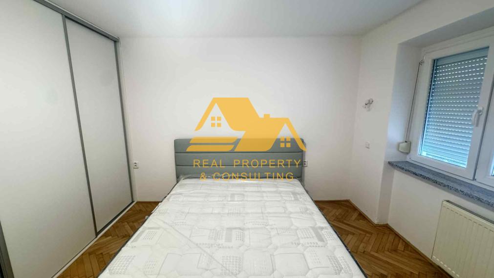 Prenajmem 2 izbový byt v centre v Nových Zámkoch