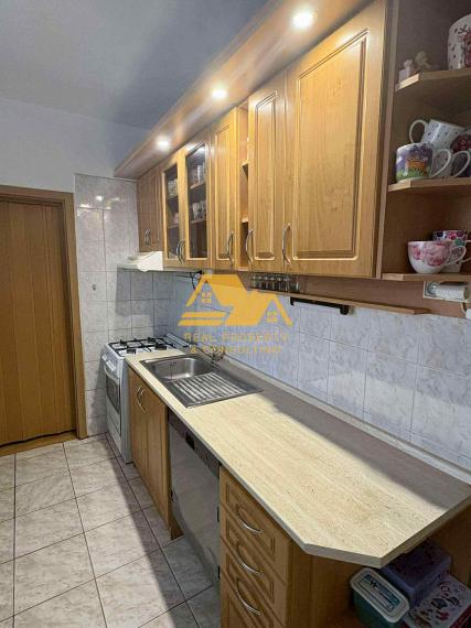 Predám prerobený 3 izbový byt na sídlisku Juh v Nových Zámkoch