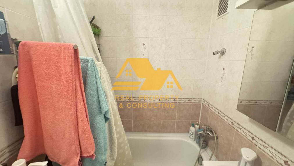 Predám prerobený 3 izbový byt na sídlisku Juh v Nových Zámkoch