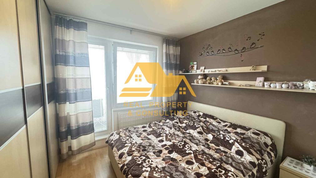 Predám prerobený 3 izbový byt na sídlisku Juh v Nových Zámkoch