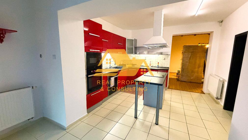 Predám prerobený rodinný dom v Nových Zámkoch