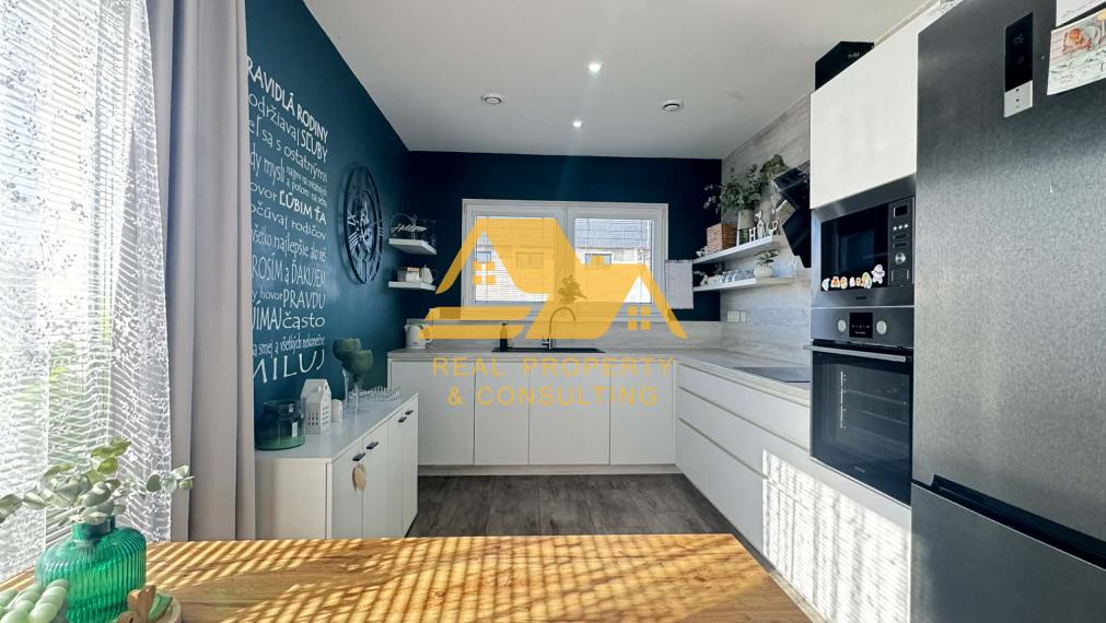 Exkluzívne! Predám novostavbu drevodomu v obci Trávnica