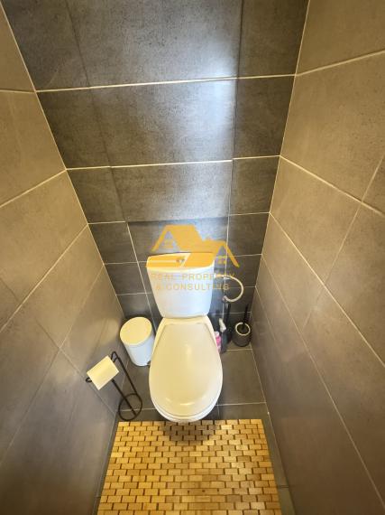 Predám prerobený 3 izbový byt na sídlisku Juh v Nových Zámkoch