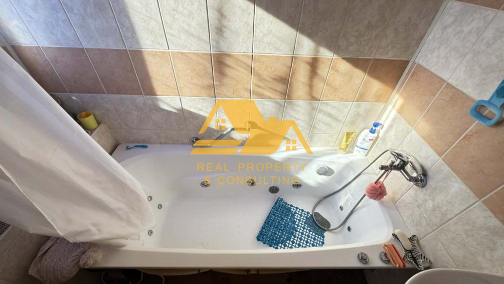 Predám rodinný dom s garážou v obci Tvrdošovce