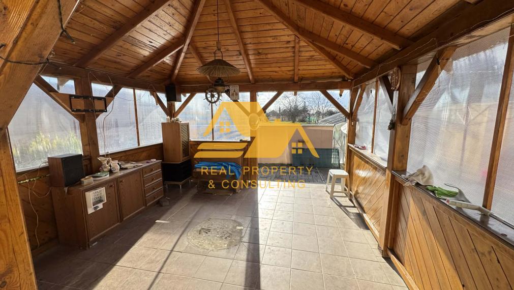 Predám rodinný dom s garážou v obci Tvrdošovce