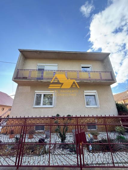 Predám rodinný dom s garážou v obci Tvrdošovce