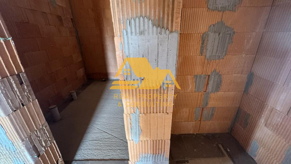 Predám novostavbu rodinného domu s garážou v Nových Zámkoch