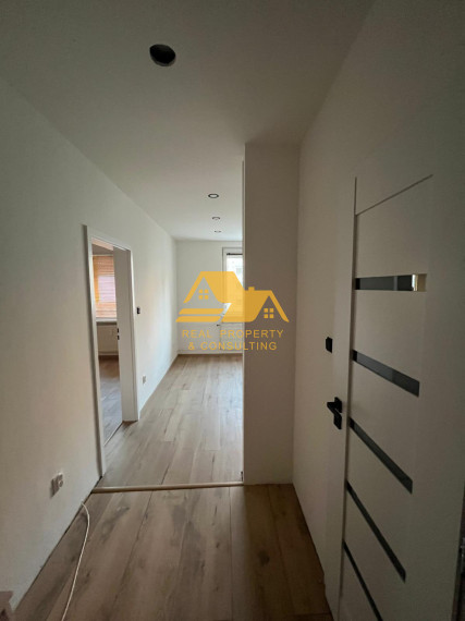 Prenajmem prerobený 1 izbový byt s balkónom v Nových Zámkoch