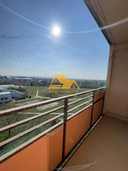 Prenajmem 1 izbový byt s 2 balkónmi v Nových Zámkoch