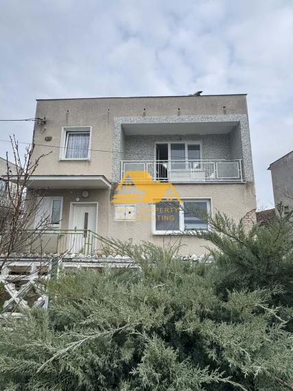 Exkluzívne! Predám rodinný dom s garážou v obci Bešeňov