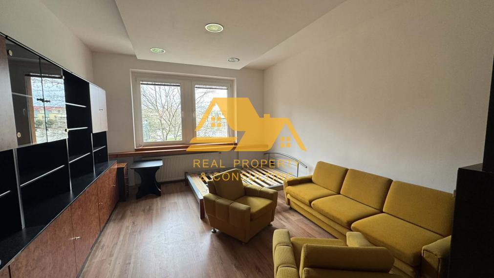 Prenajmem 1 izbový byt v Nových Zámkoch