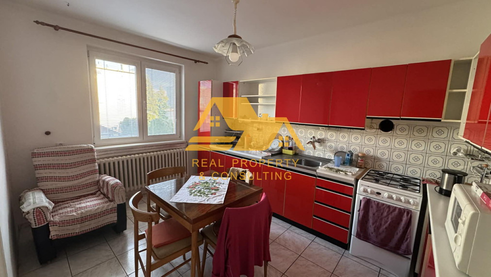 Exkluzívne! Predám 4 izbový rodinný dom v tichej lokalite v Nových Zámkoch