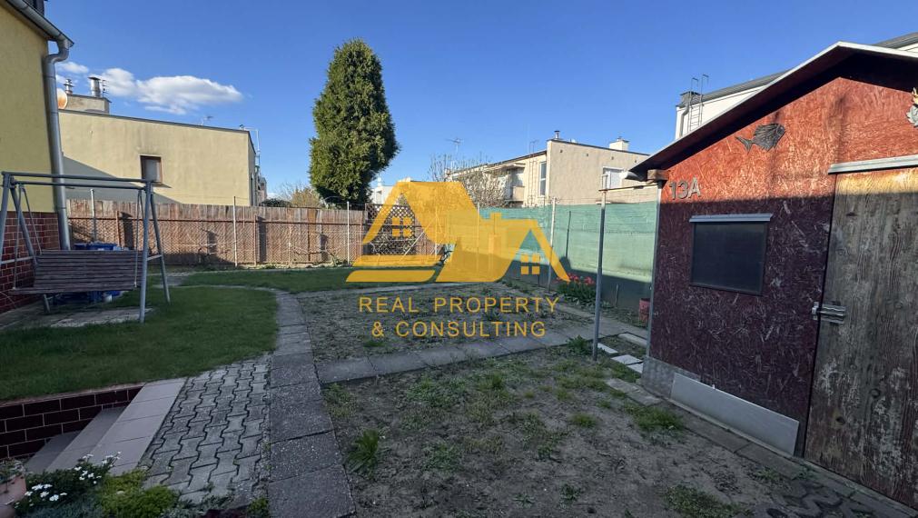 Exkluzívne! Predám 4 izbový rodinný dom v tichej lokalite v Nových Zámkoch