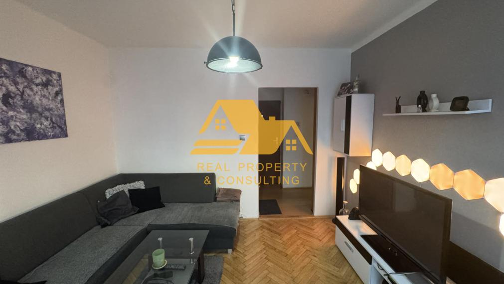 Exkluzívne! Predám 2 izbový byt neďaleko stanice v Nových Zámkoch