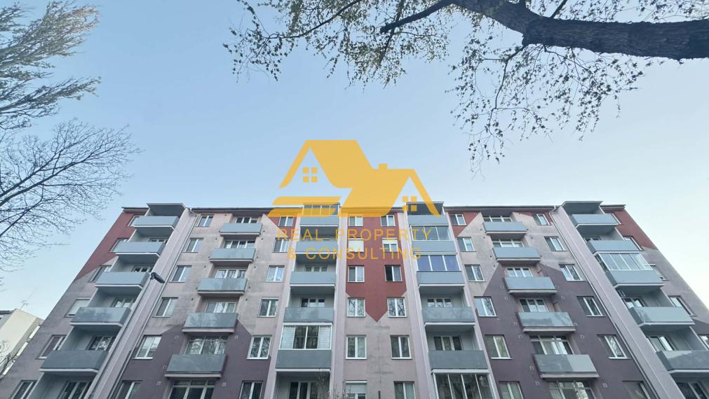 Exkluzívne! Predám 2 izbový byt neďaleko stanice v Nových Zámkoch