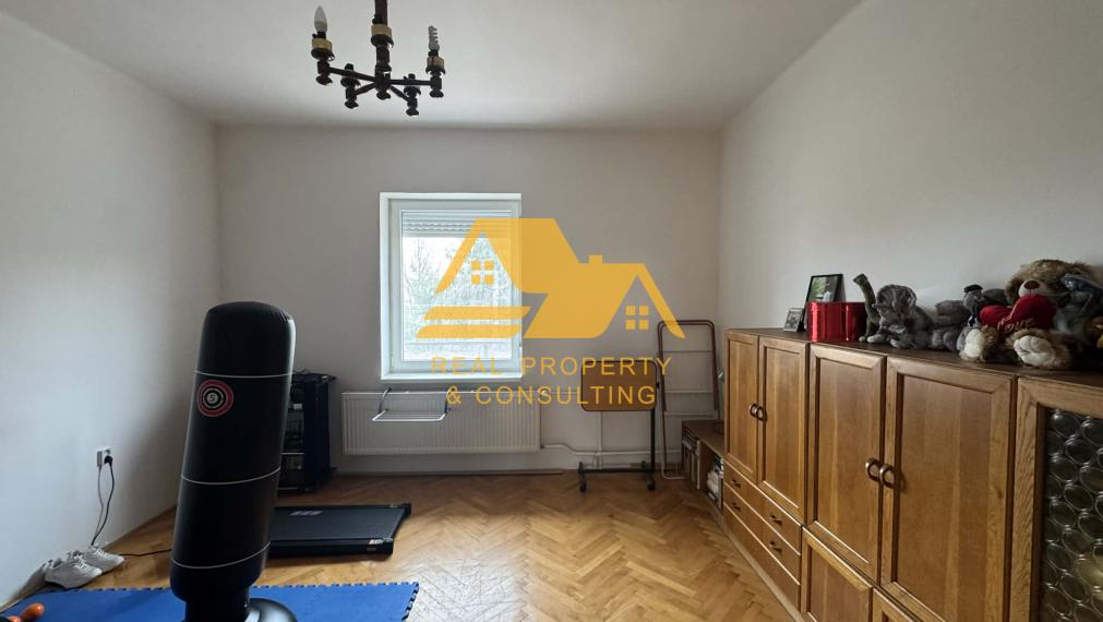 Predám rodinný dom s garážou v obci Tvrdošovce