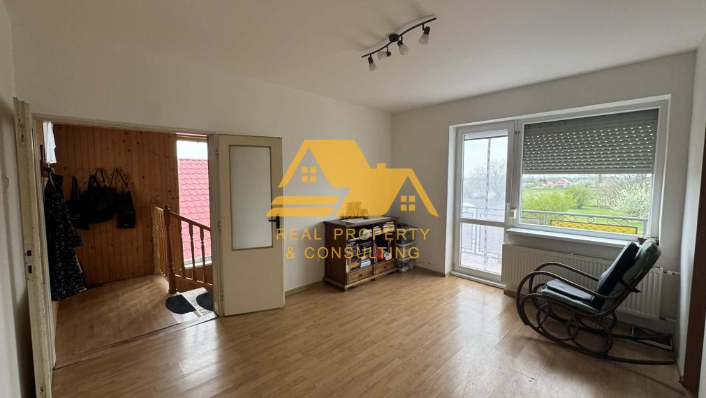 Predám rodinný dom s garážou v obci Tvrdošovce