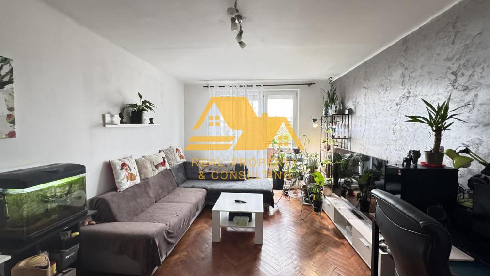 Predám 2 izbový byt s balkónom v Nových Zámkoch