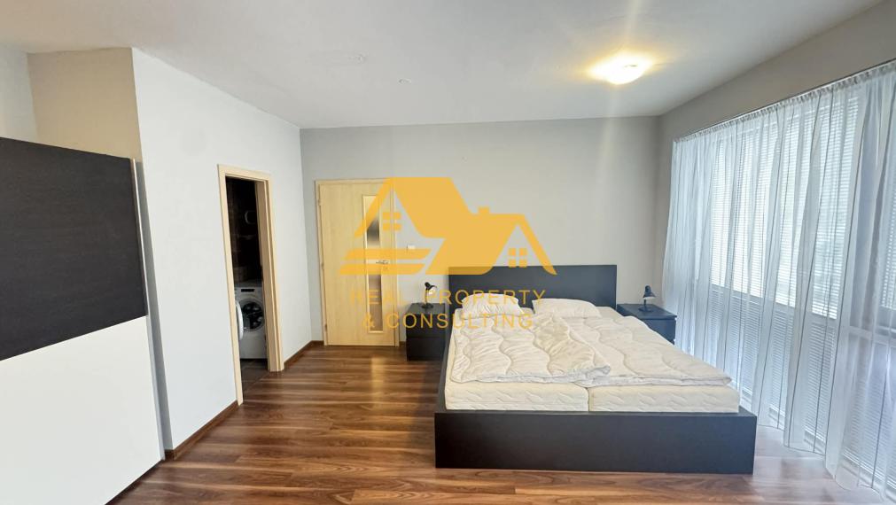 Prenajmem veľký 3 izbový byt v centre v Nových Zámkoch