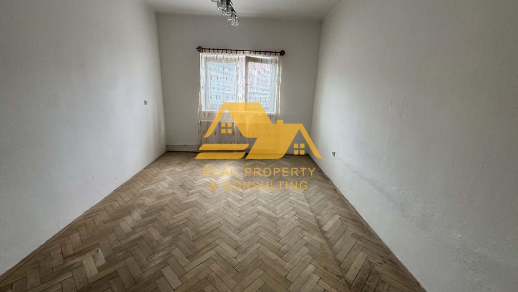 Prenajmem 2 izbový byt v centre v Nových Zámkoch