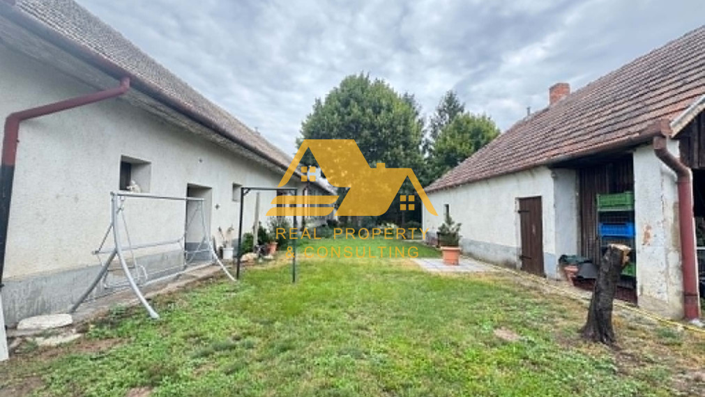 Predám rodinný dom vo vidieckom štýle v obci Imeľ