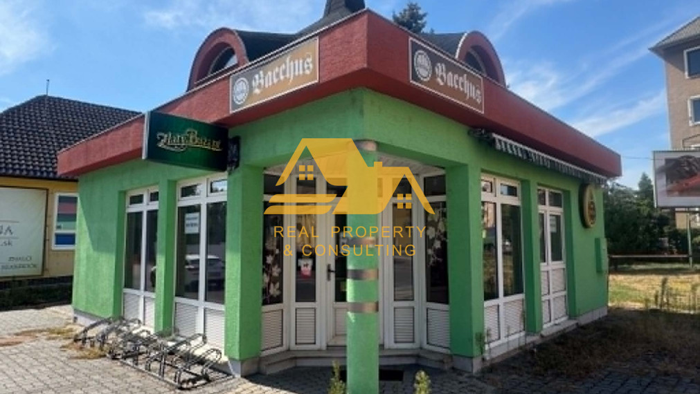 Predám budovu s obchodným duchom v centre Nových Zámkov