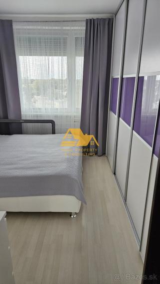Predám 3 izbový byt s balkónom na sídlisku Juh v Nových Zámkoch