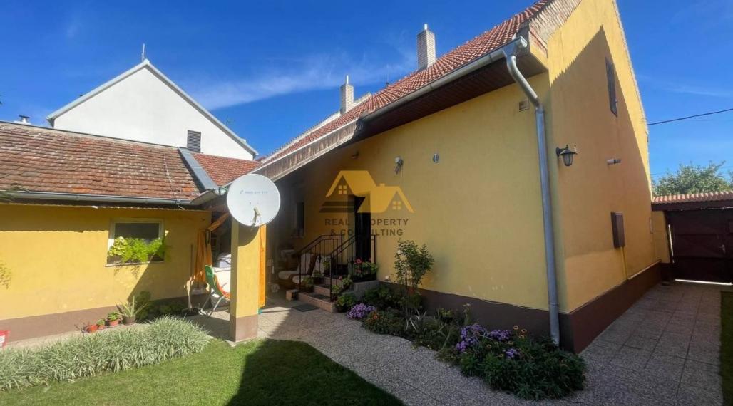 Znížená cena! Predám rodinný dom v Nových Zámkoch