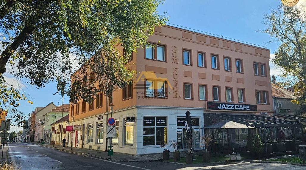 Predám obchodný podiel v polyfunkčnej budove v Nových Zámkoch