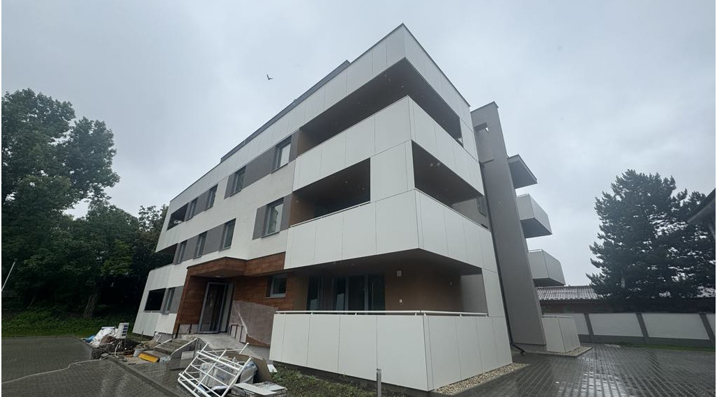 Predám 3 izbový byt s terasou v novostavbe v Nových Zámkoch