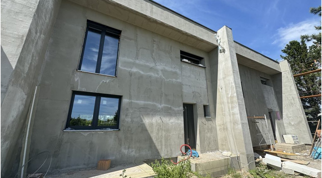 Predám novostavbu v radovej zástavbe v Nových Zámkoch