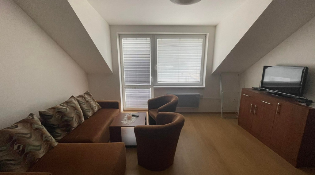 Výhodná ponuka! Apartmán neďaleko kúpaliska v obci Podhájska