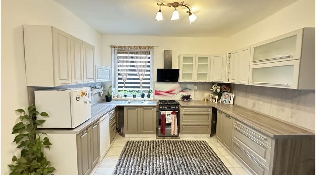 Predám zrekonštruovaný rodinný dom v obci Palárikovo