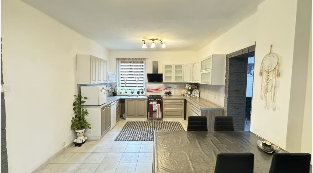 Predám zrekonštruovaný rodinný dom v obci Palárikovo