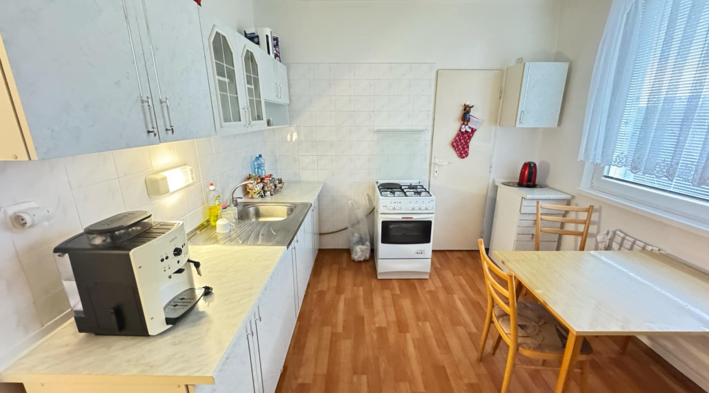 Investičný 2 izbový byt s nájomcom v Nových Zámkoch