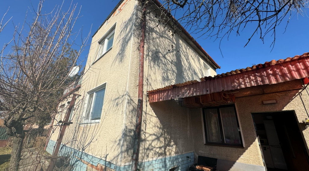 Exkluzívne! Predám rodinný dom s garážou v obci Veľká Maňa