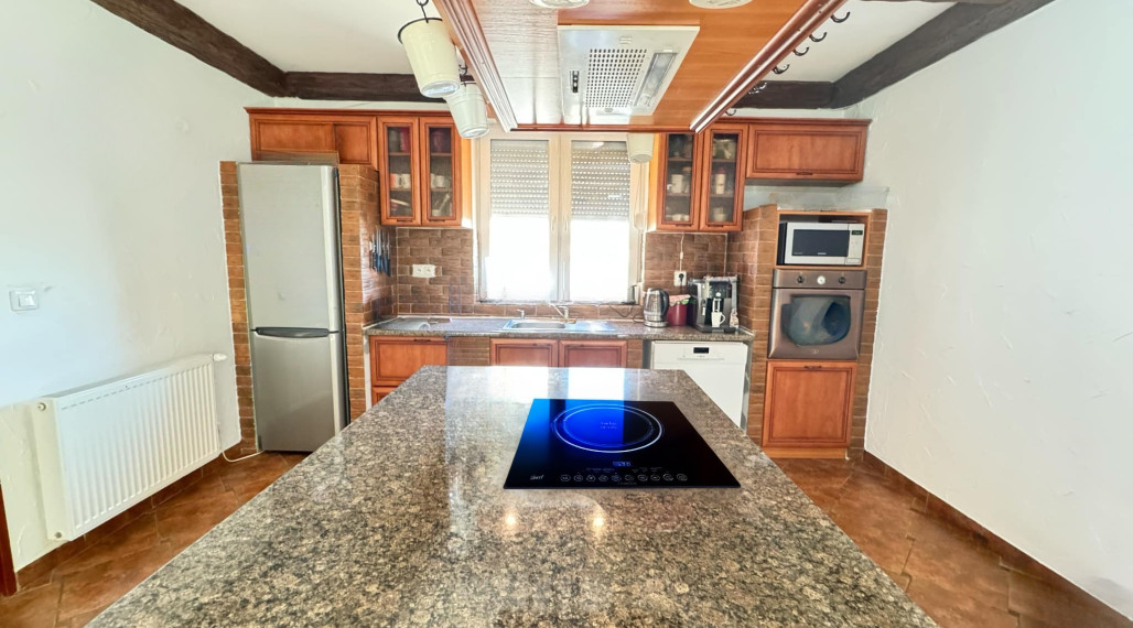 Exkluzívne! Predám rodinný dom v Nových Zámkoch