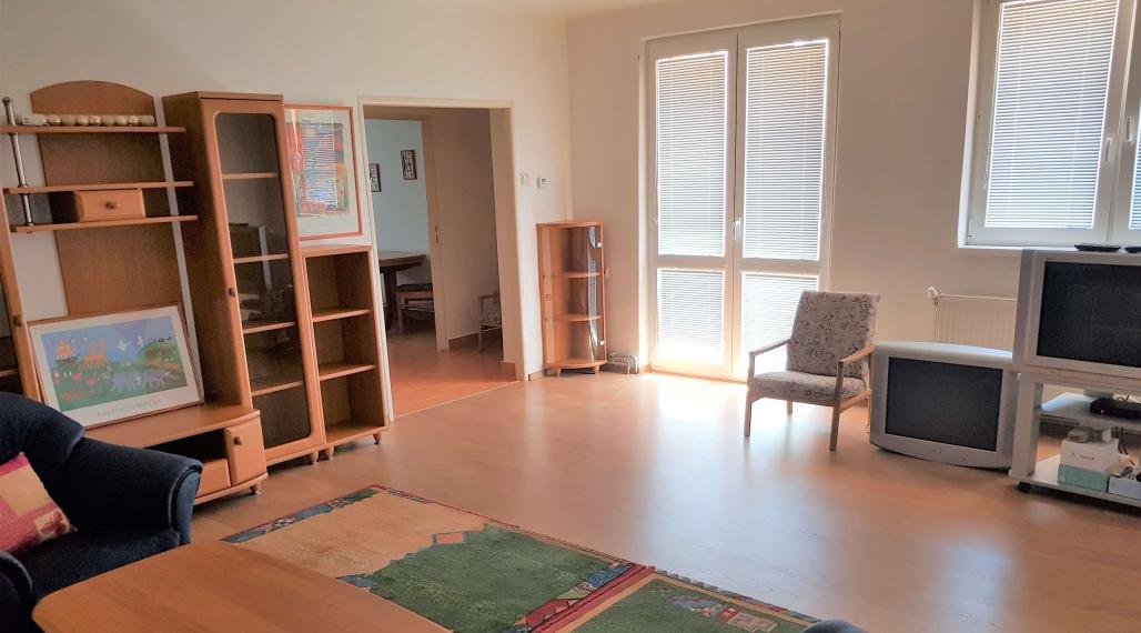 Predám tehlový 3 izbový byt v centre v Nových Zámkoch