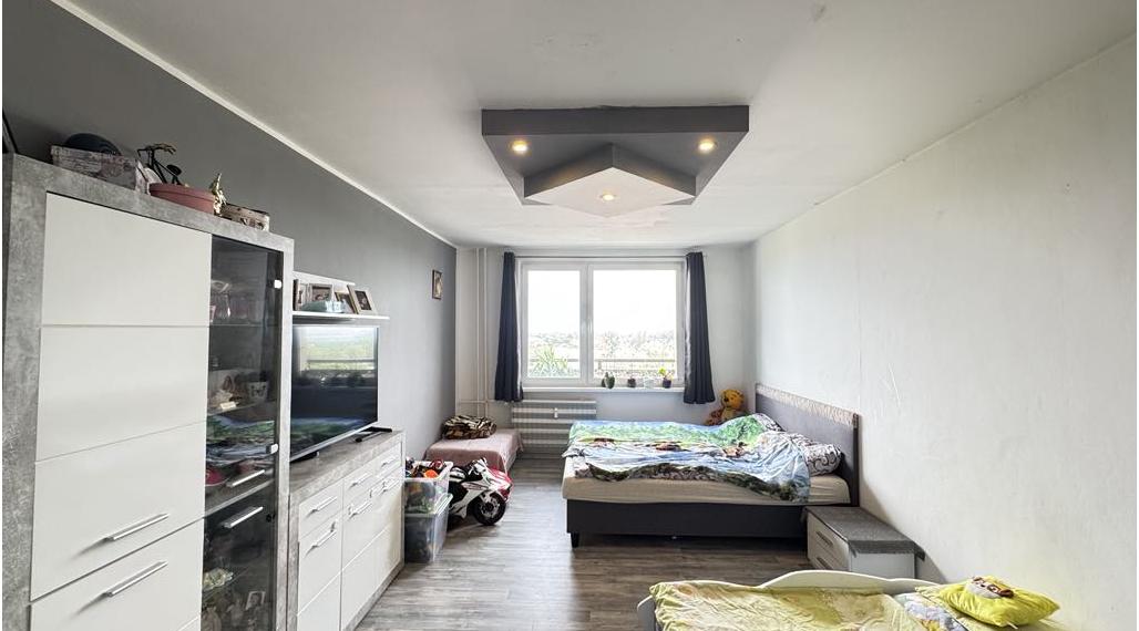 Predám 2 izbový byt so 7m balkónom v Nových Zámkoch