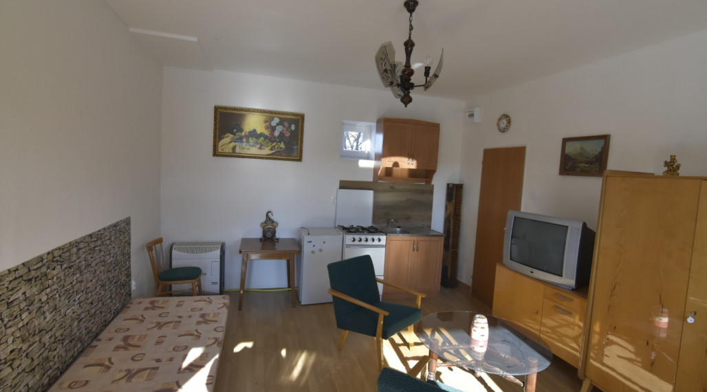 Prenajmem garsónku v Nesvadoch