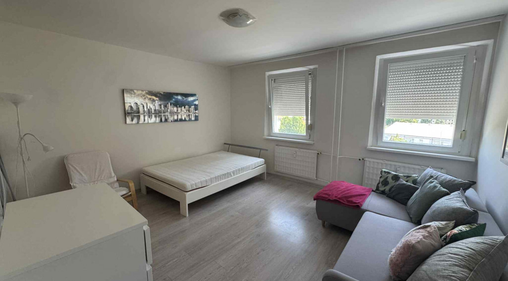 Prenajmem 1 izbový byt v Nových Zámkoch