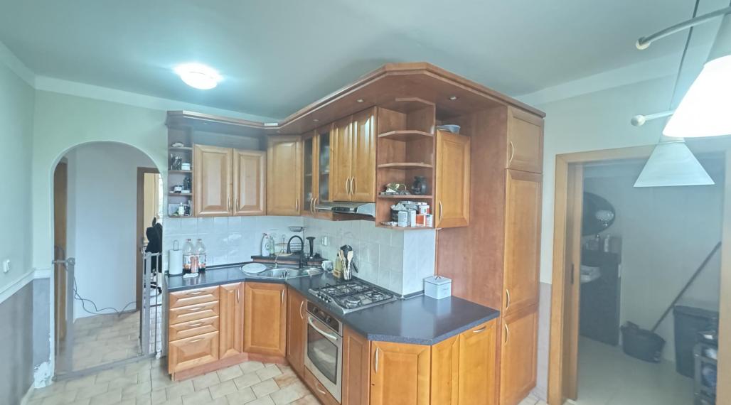 Predám 3 izbový byt s balkónom v Nových Zámkoch