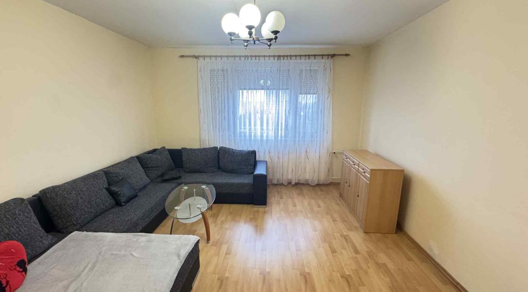 Prenajmem 3 izbový byt na sídlisku Juh v Nových Zámkoch