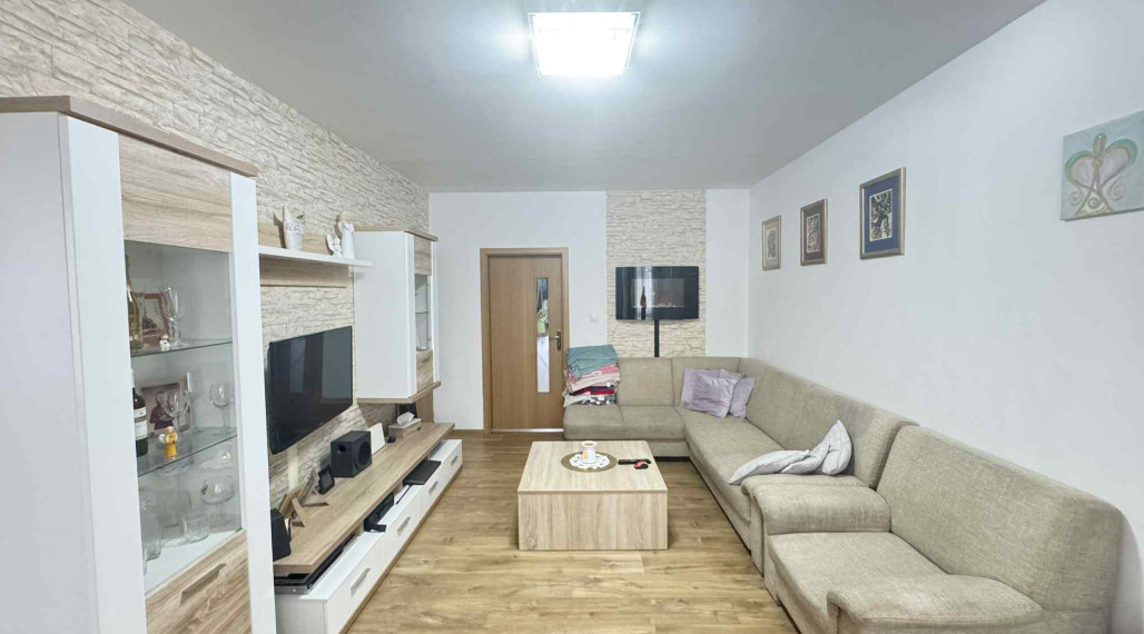 Predám prerobený 3 izbový byt na sídlisku Juh v Nových Zámkoch