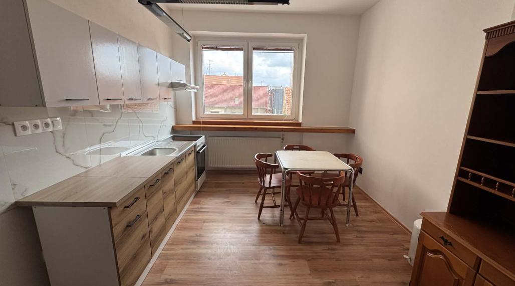 Prenajmem 1 izbový byt v Nových Zámkoch