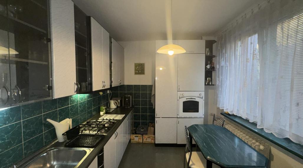 Exkluzívne! Predám 2 izbový byt neďaleko stanice v Nových Zámkoch