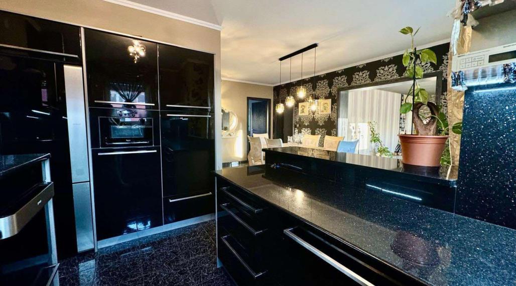 Prenajmem nadštandardný 3 izbový byt v Nových Zámkoch