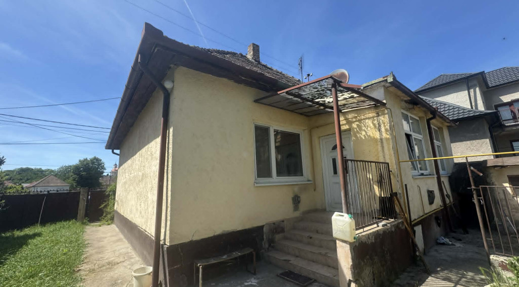 Exkluzívne! Predám 3 izbový rodinný dom v Komjaticiach