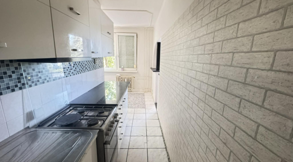 Exkluzívne! Predám 3 izbový byt s balkónom v Nových Zámkoch